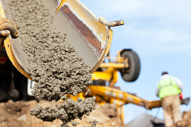 Best Concrete Driveway Installation  in Lake Wales, FL